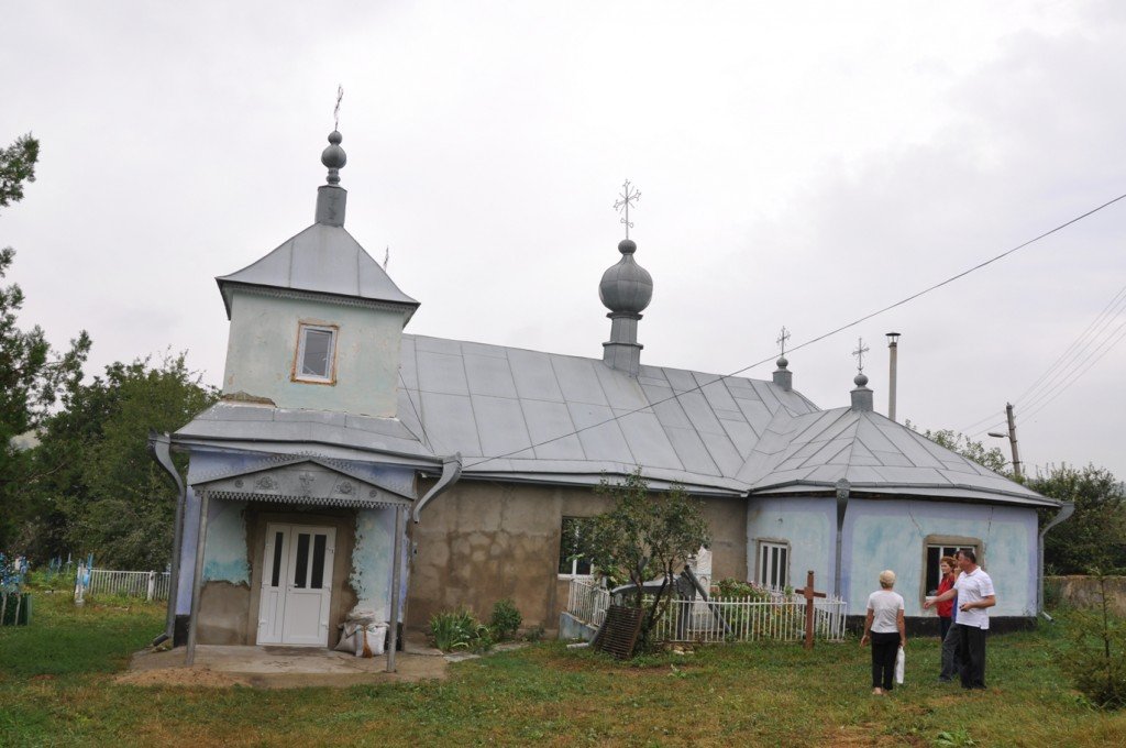 Biserica din Mana a fost depozit de cereale în timpul sovietelor